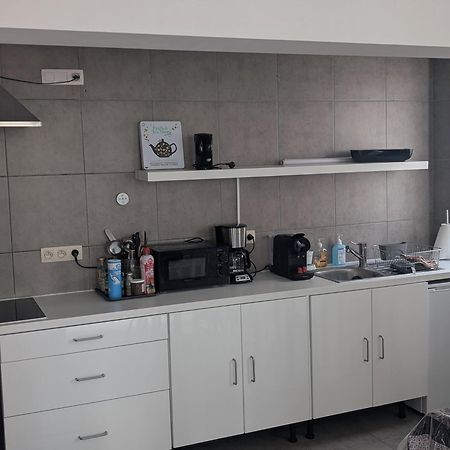 Appartement Spacieux Avec Parking Et Terrasse Де Панбархат Экстерьер фото